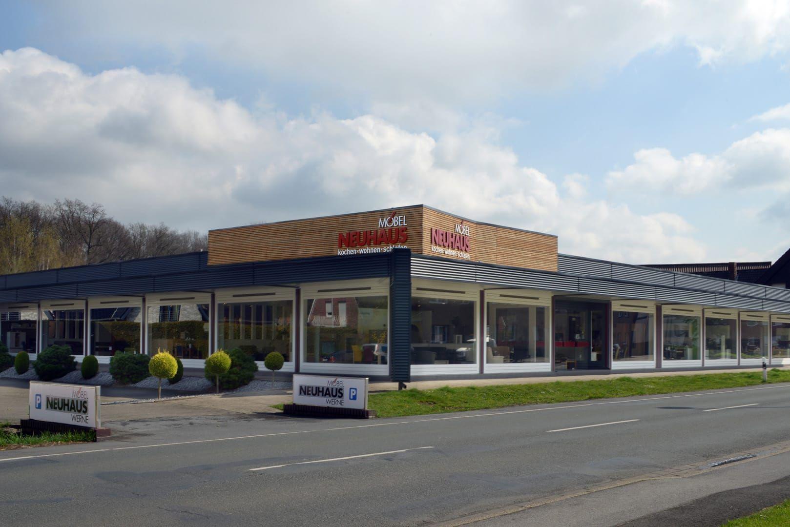 Außenansicht Möbel Neuhaus
