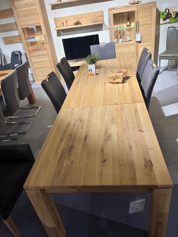 Esstisch „Geoma“ rustikale Asteiche Hartwachsöl, Bianco geschliffen.