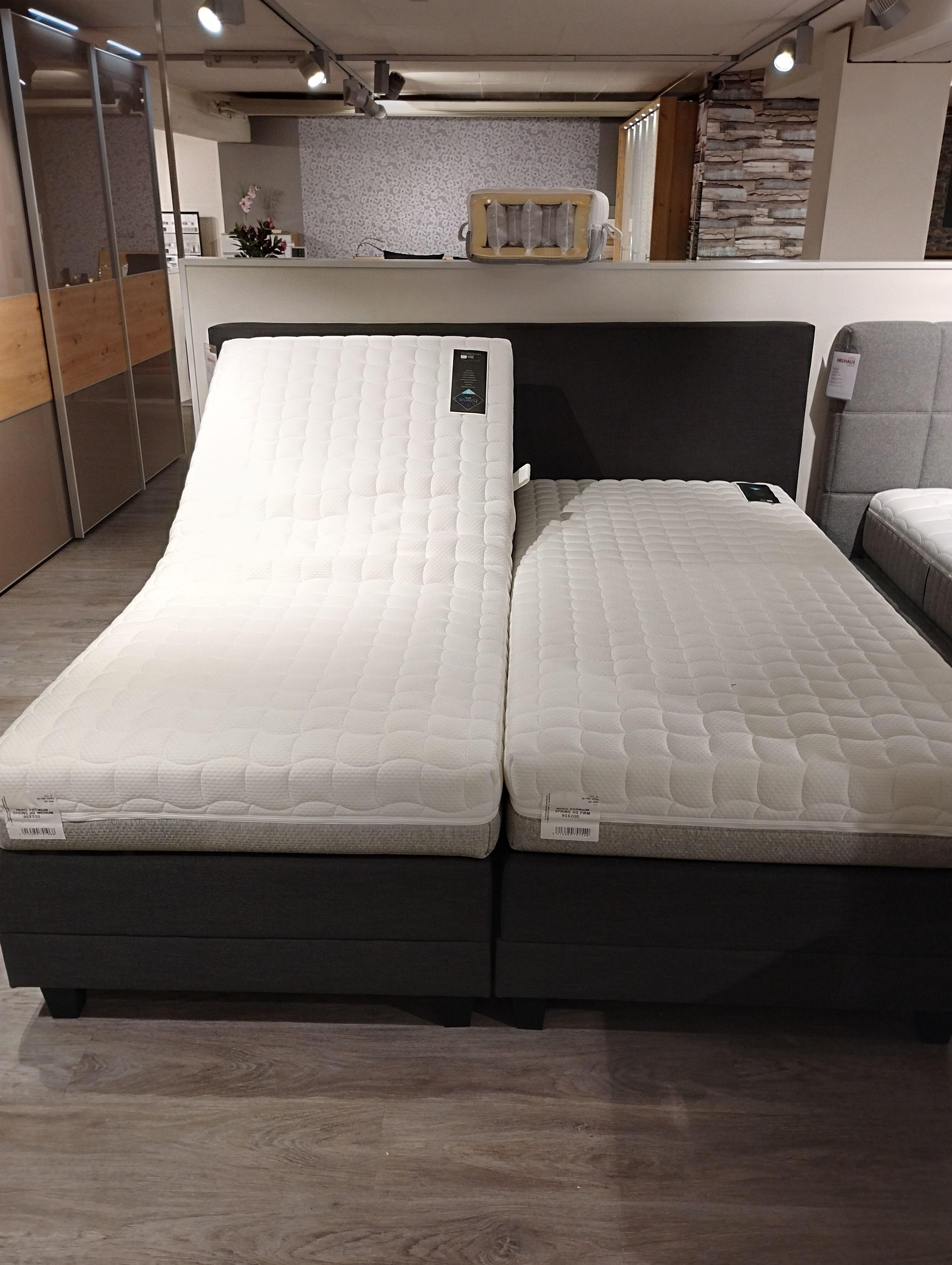 Boxspringbett "Black Label Paris" Stoff: Bergamo Anthrazit 3548.